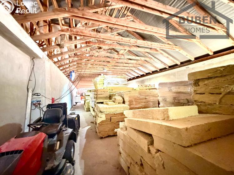 Prodej obchodního prostoru Planá č. 12