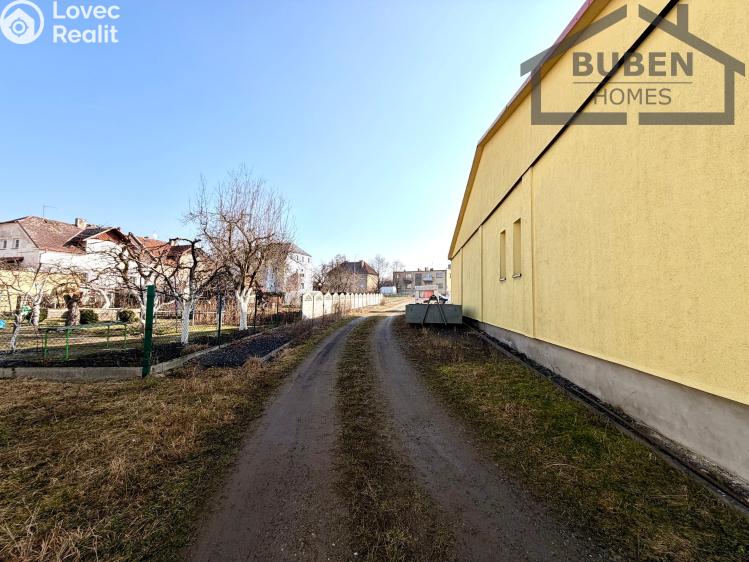 Prodej obchodního prostoru Planá č. 15