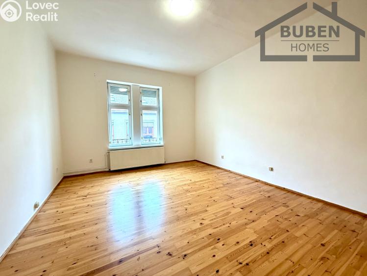 Sale multi-gen house Plzeň, Sedláčkova 210/14 č. 32