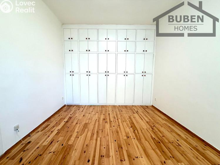 Sale multi-gen house Plzeň, Sedláčkova 210/14 č. 33