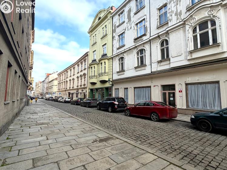 Sale multi-gen house Plzeň, Sedláčkova 210/14 č. 73