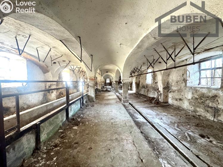 Продажа фермерского здания Stráž č. 13