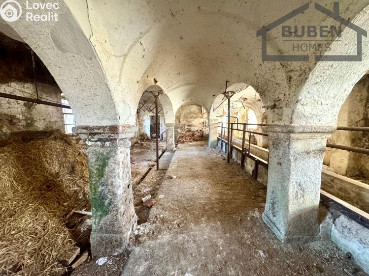 Продажа фермерского здания Stráž č. 14