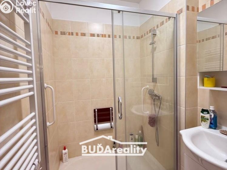 Продажа квартиры 4+1 Zlín, Družstevní č. 3