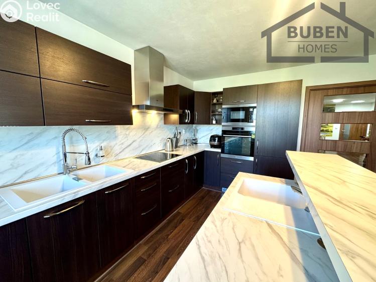 Продажа многогенного дом Bor, Plzeňská 317 č. 20