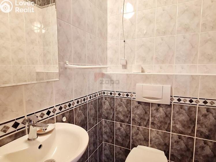 Pronájem bytu 4+1 Praha, Na okraji 448/42a č. 14