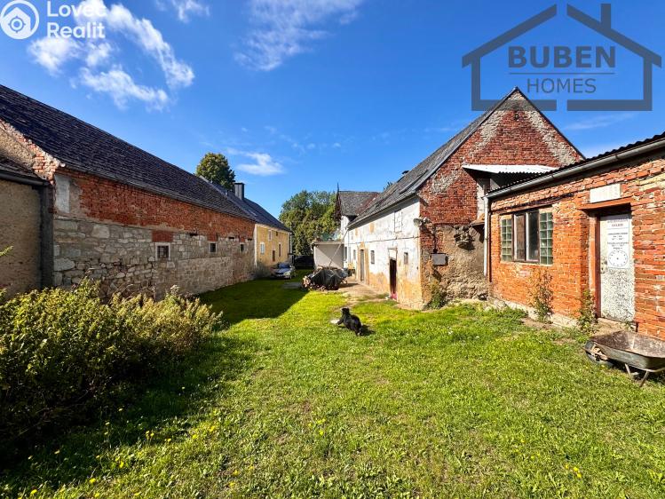 Sale family house Bor č. 18