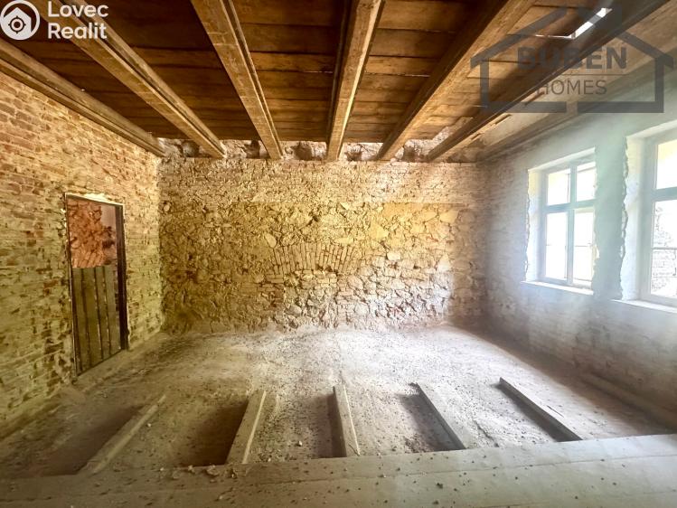 Sale family house Planá č. 86