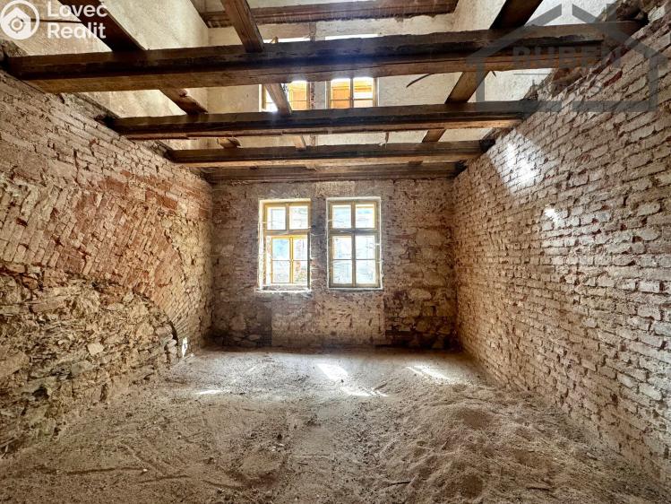 Sale family house Planá č. 87