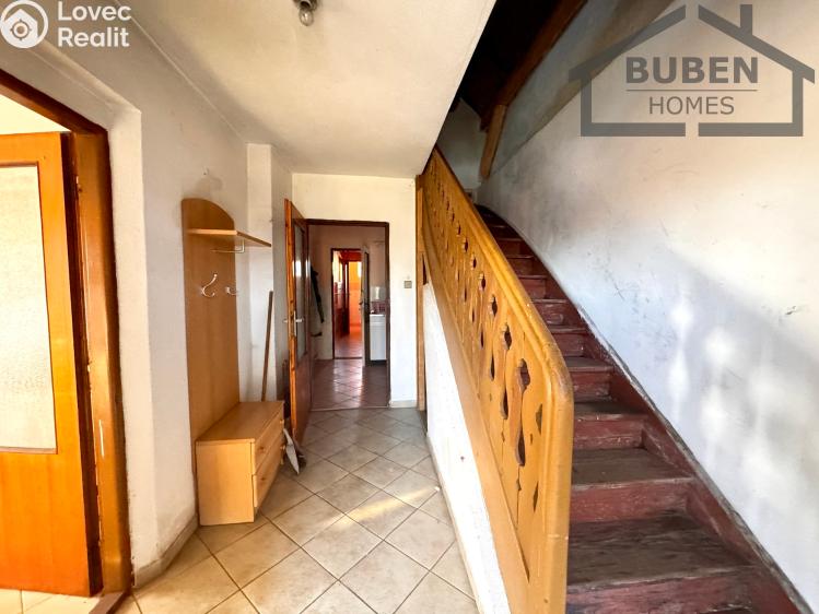 Продаж сімейного будинку Halže č. 8