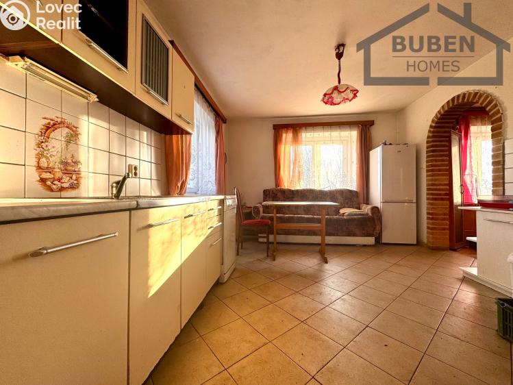 Продаж сімейного будинку Halže č. 11