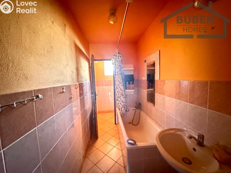 Продаж сімейного будинку Halže č. 20