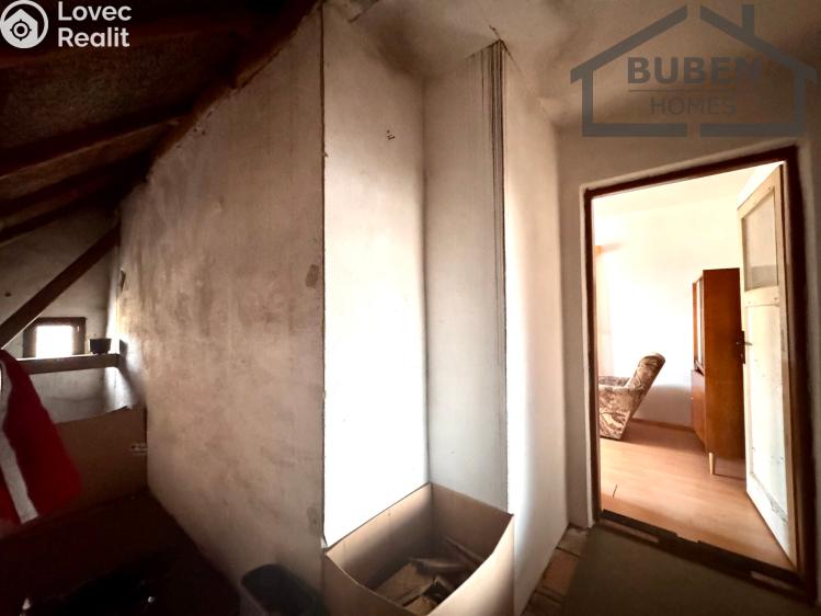 Продаж сімейного будинку Halže č. 31