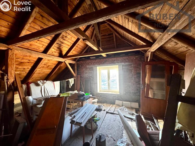 Продаж сімейного будинку Halže č. 32