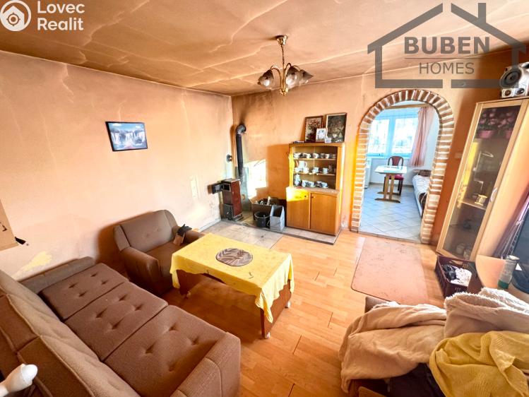 Продаж сімейного будинку Halže č. 40