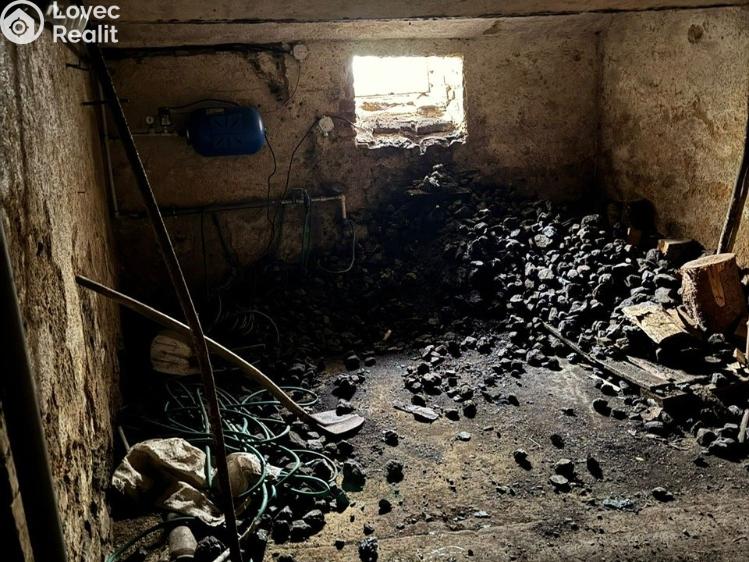 Продаж сімейного будинку Halže č. 43