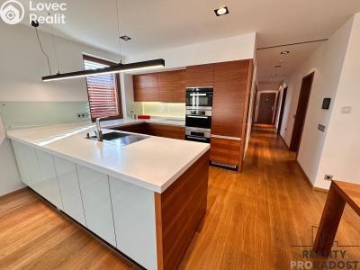 Продаж квартири 3+KK Olomouc, Chválkovická č. 10
