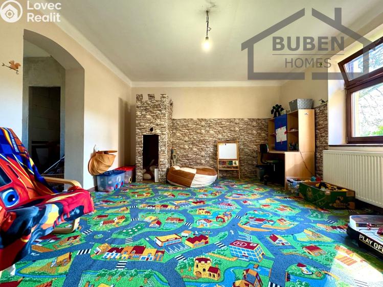 Sale multi-gen house Bor č. 42