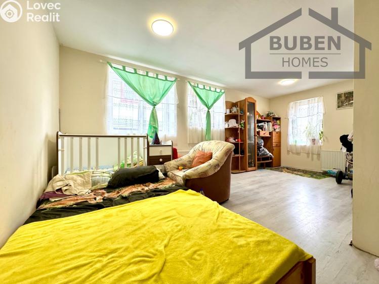 Sale multi-gen house Dlouhý Újezd č. 16