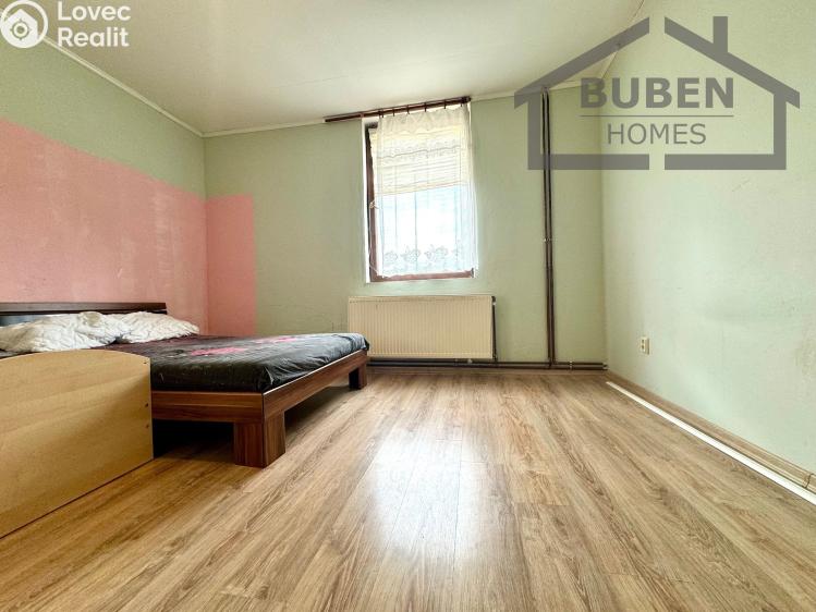 Sale multi-gen house Dlouhý Újezd č. 17