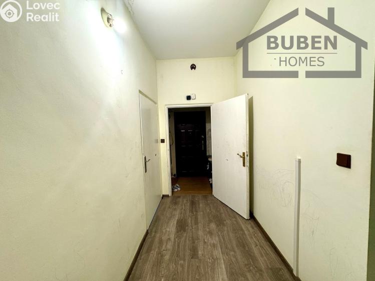 Sale multi-gen house Dlouhý Újezd č. 25