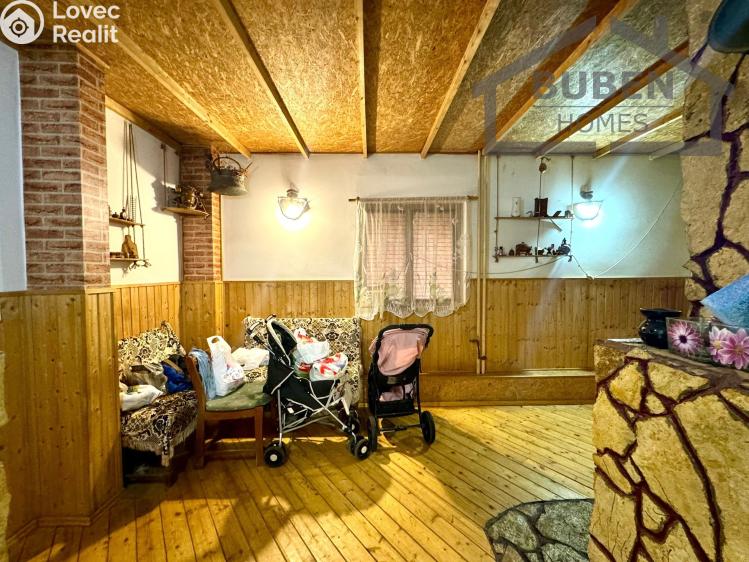 Sale multi-gen house Dlouhý Újezd č. 29