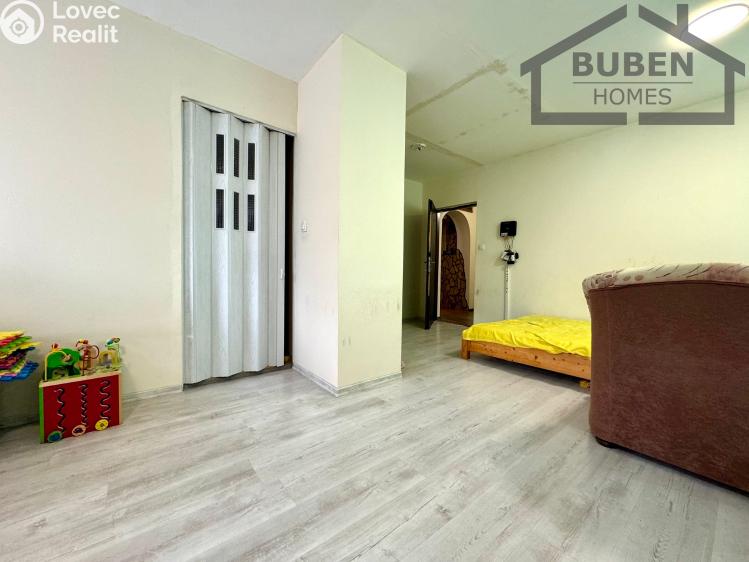 Sale multi-gen house Dlouhý Újezd č. 34