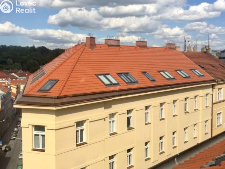 Pronájem bytu 1+KK Praha č. 11