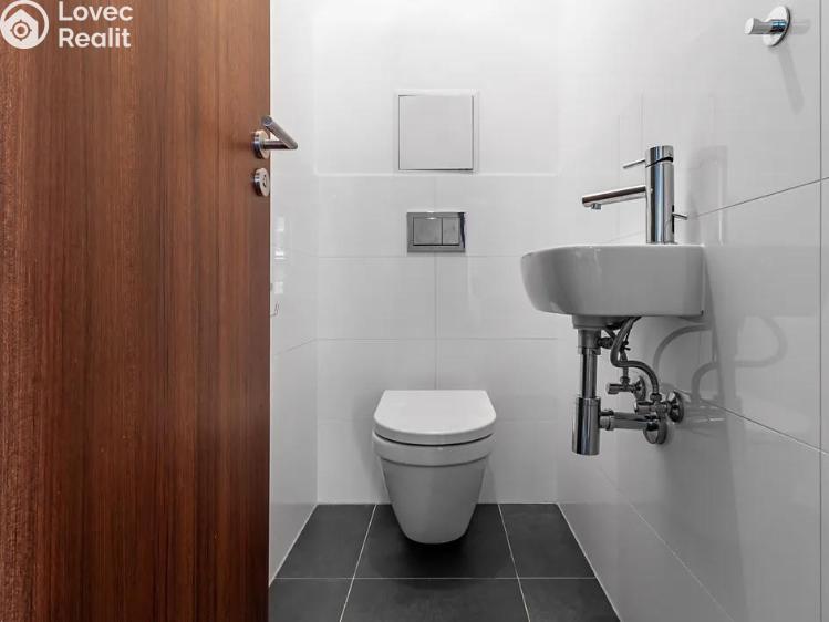 Pronájem bytu 2+KK Praha 10, Malešice č. 10