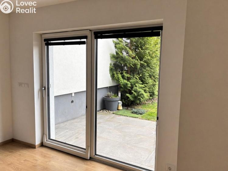 Rent family house Praha, Smidarská č. 5