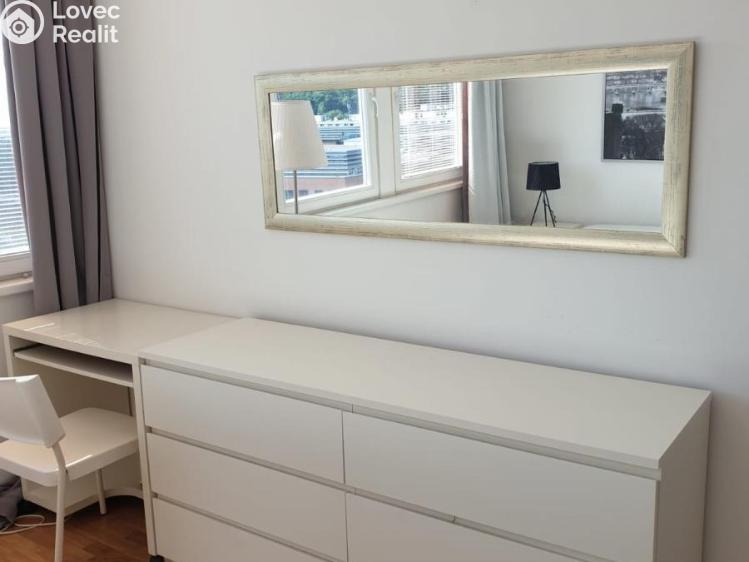 Оренда квартири 3+KK Praha, Molákova č. 7