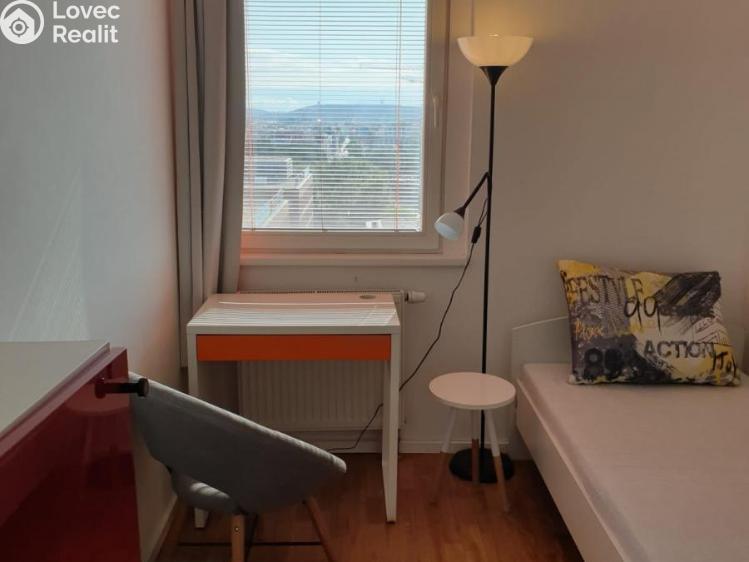 Оренда квартири 3+KK Praha, Molákova č. 9