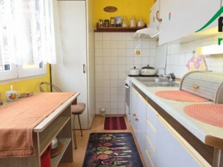 Prodej bytu 3+1 Chodová Planá, sídliště Lučina č. 4