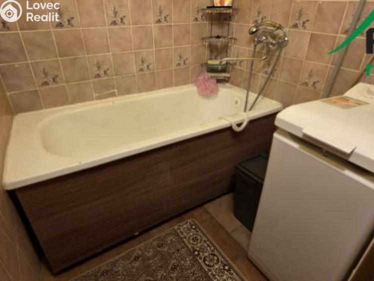 Prodej bytu 3+1 Chodová Planá, sídliště Lučina č. 9