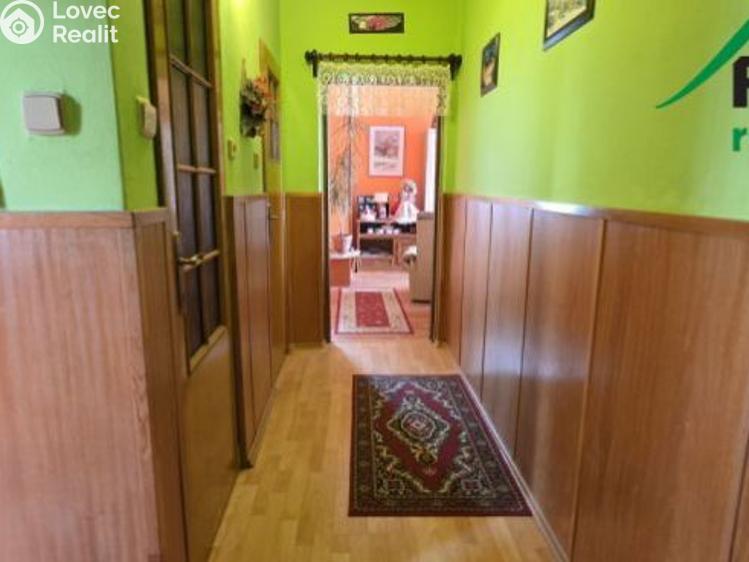 Prodej bytu 3+1 Chodová Planá, sídliště Lučina č. 11