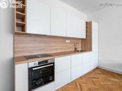 Sale apartment 3+KK Praha, Sokolovská č. 16