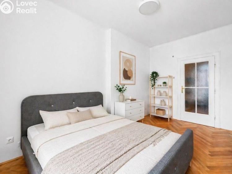 Prodej bytu 3+KK Praha, Sokolovská č. 10