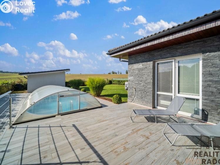 Продажа семейного дома Choltice č. 8