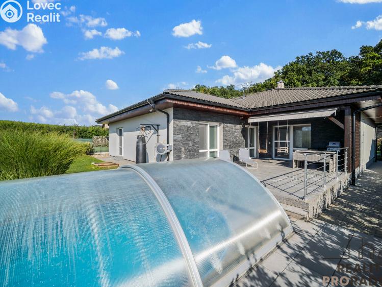 Продажа семейного дома Choltice č. 10