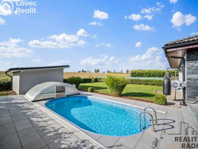 Продаж сімейного будинку Choltice č. 3