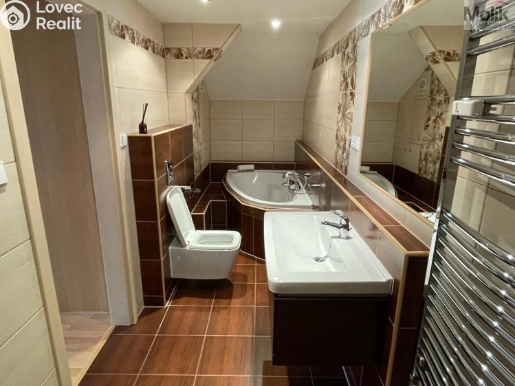 Pronájem bytu 4+KK Most, Jaroslava Seiferta č. 11