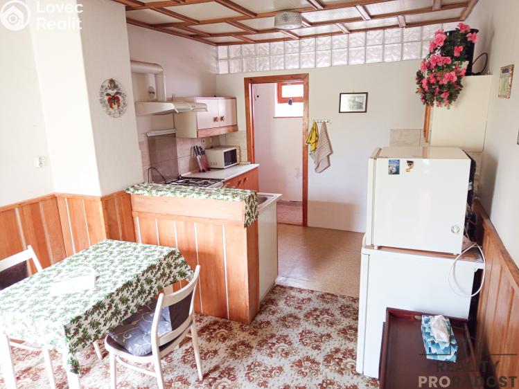 Sale family house Tetov č. 8