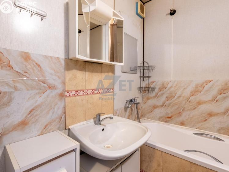 Prodej bytu 3+1 Ostrava, Výškovická 445/149 č. 27