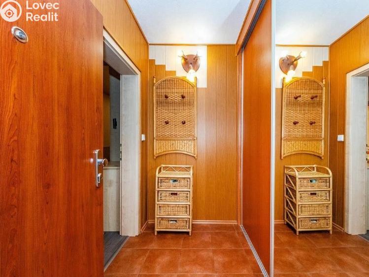 Pronájem bytu 3+1 Praha, Weberova č. 7