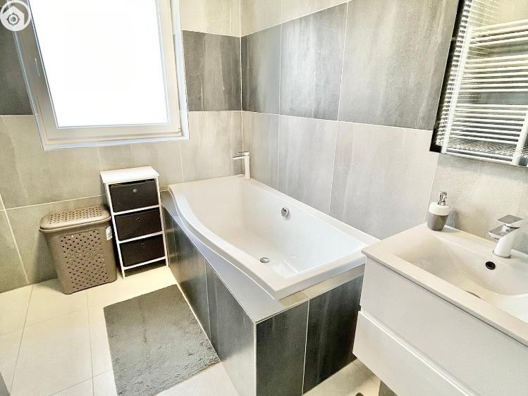 Rent family house Valy č. 10