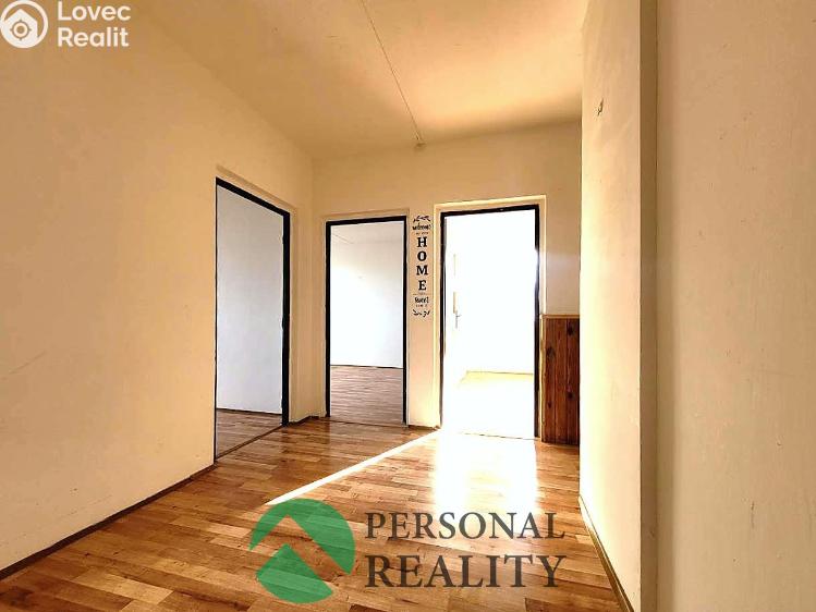 Аренда квартиры 4+1 Chomutov, Borová 5135 č. 17