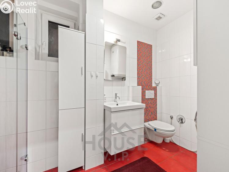 Prodej bytu 2+KK Praha, Jeseniova č. 3