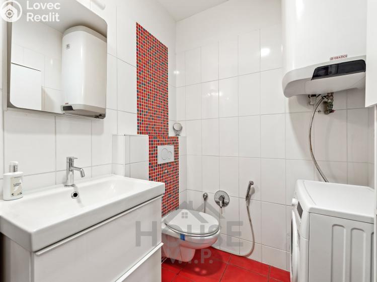 Prodej bytu 2+KK Praha, Jeseniova č. 5