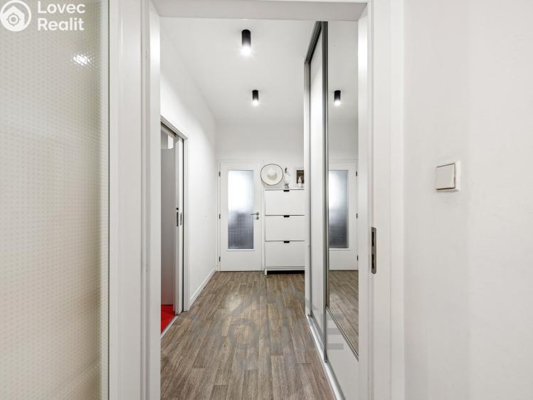 Prodej bytu 2+KK Praha, Jeseniova č. 7