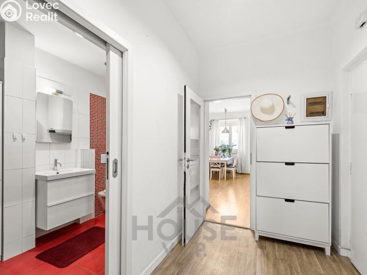 Prodej bytu 2+KK Praha, Jeseniova č. 14